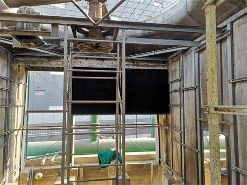 <a href=http://m.zgljsb.com/peijian/fan/ target=_blank class=infotextkey>冷卻塔風機</a>